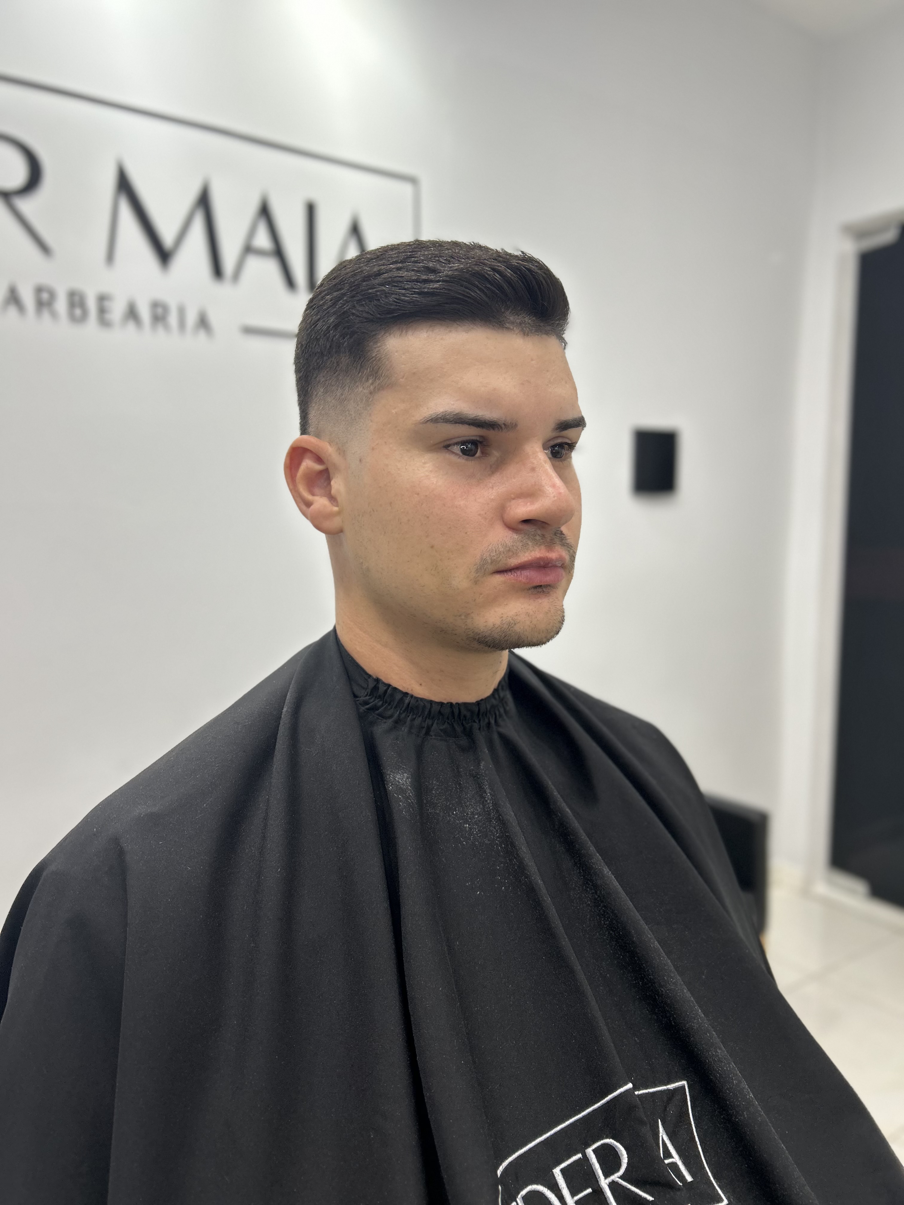 Sobrancelha 